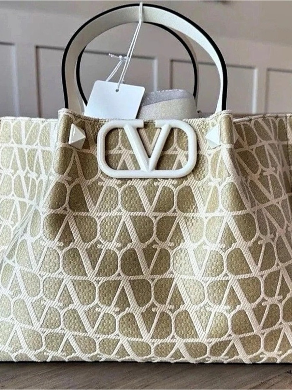 Valentino Garavani VLogo Signature Iconographer Raffia Medium Tote Bag Ivory Cre